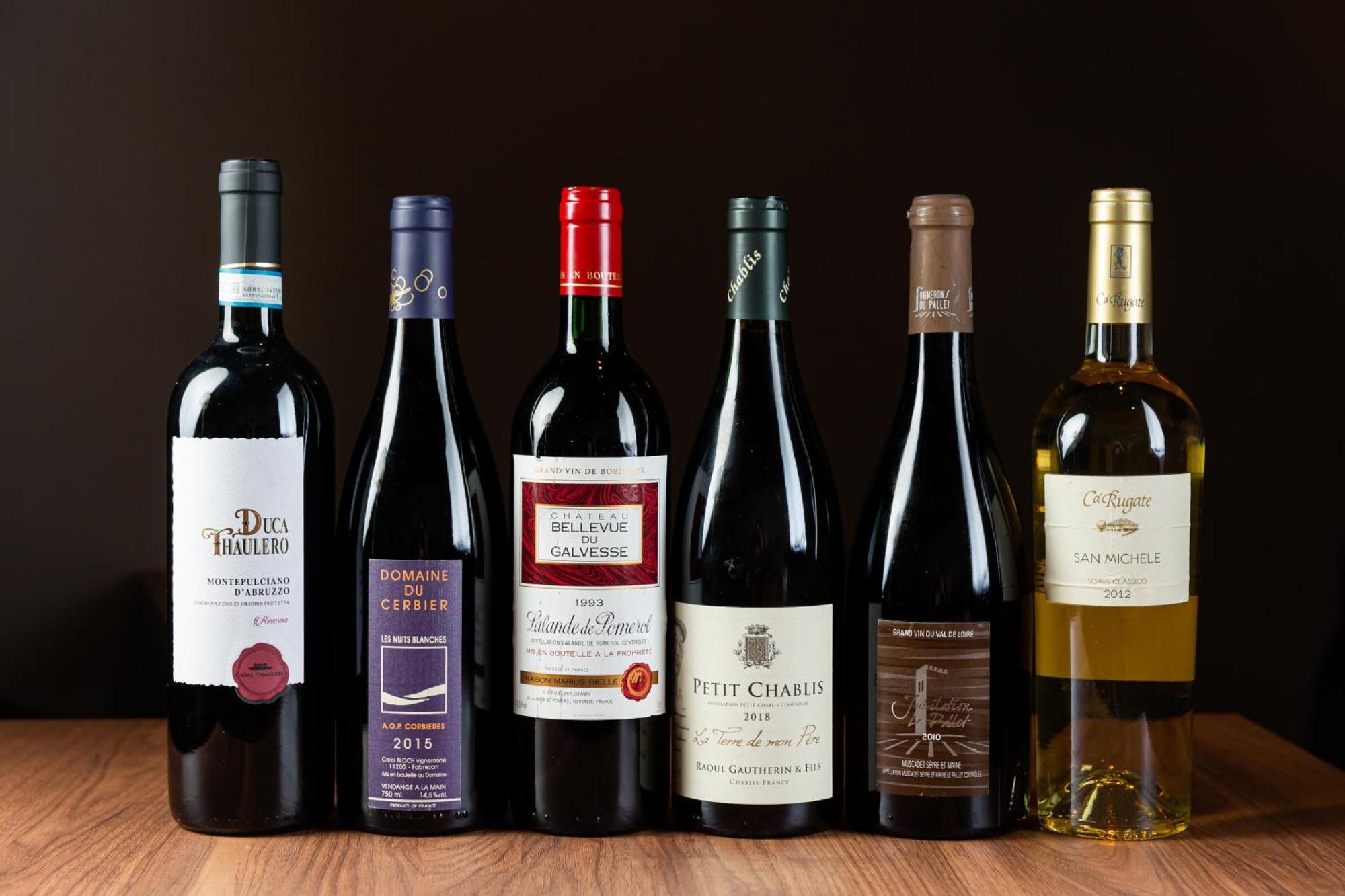 Good Nature Hotel Kiotó Kültér fotó A selection of Italian wine