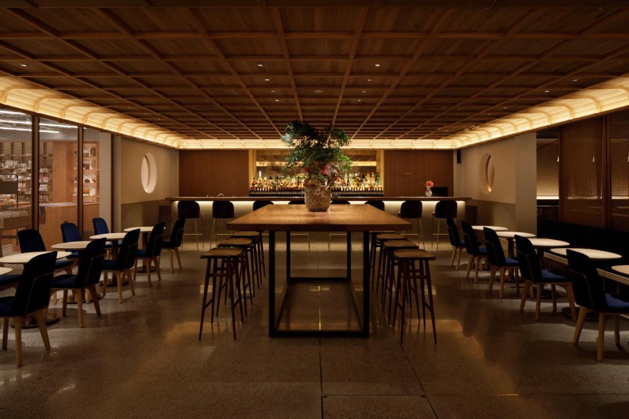 Good Nature Hotel Kiotó Kültér fotó The lounge at Haneda Airport